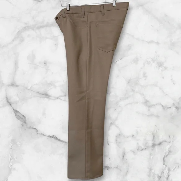 Vintage 1990s Levi's 517 Sta-Prest Khaki Polyester Pant 38 x 32 USA 10517-6122 - Picture 3 of 8